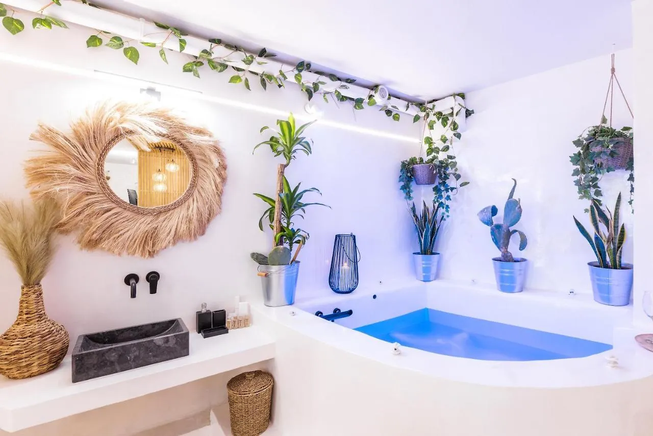 Citycenter-Apt-Private Hot-Tub Thessaloniki