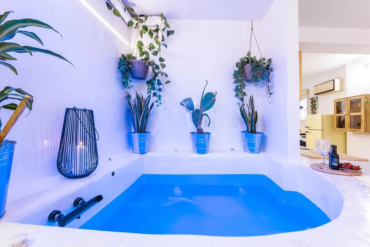 Citycenter-Apt-Private Hot-Tub Thessaloniki Greece